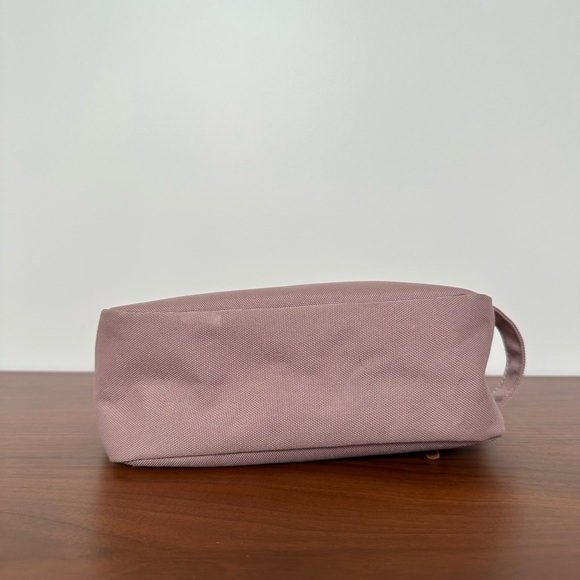 Herschel Supply Co. Chapter Carry on Travel Kit - Picture 4 of 7